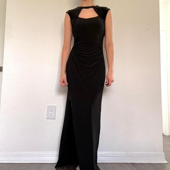 Black Velvet Cutout Maxi Dress - Picture 7 of 9